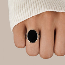 Black Oval Ring - Beautiful Earth Boutique