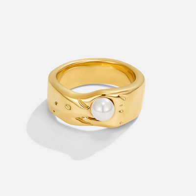 Malia Chunky Gold Pearl Ring