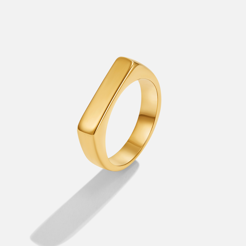 Lola Bar Signet Ring