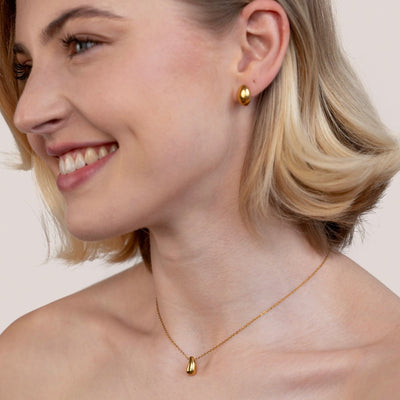 Amara Golden Teardrop Necklace - Beautiful Earth Boutique