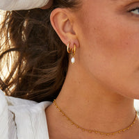Freshwater Pearl Bella Hoop Earrings