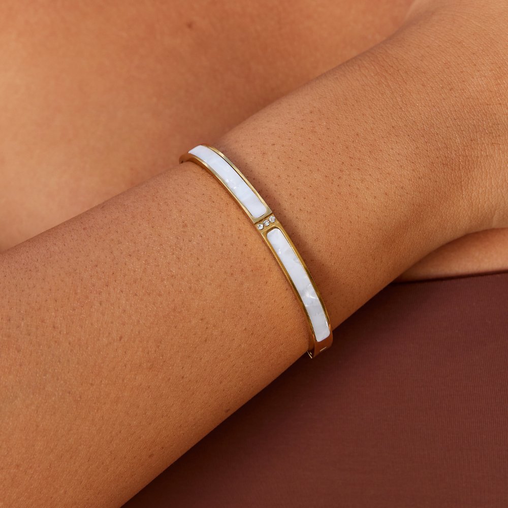 White Sahara Gold Bangle - Beautiful Earth Boutique