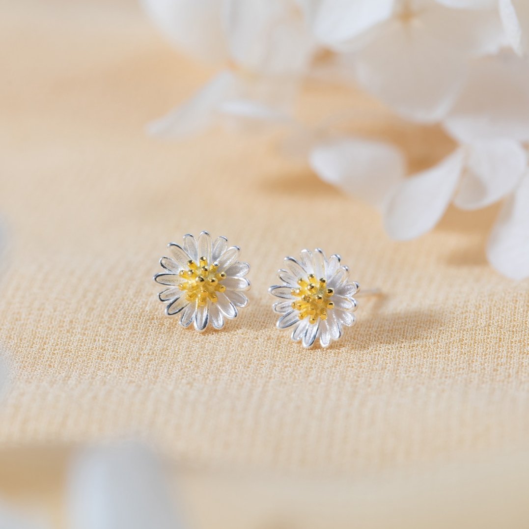 925 Sterling Silver Daisy Flower Earrings - Beautiful Earth Boutique