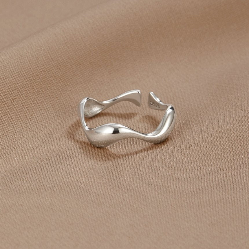 925 Sterling Silver Wave Ring - Beautiful Earth Boutique