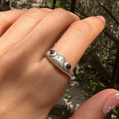 Balmora Silver Frog Ring - Beautiful Earth Boutique