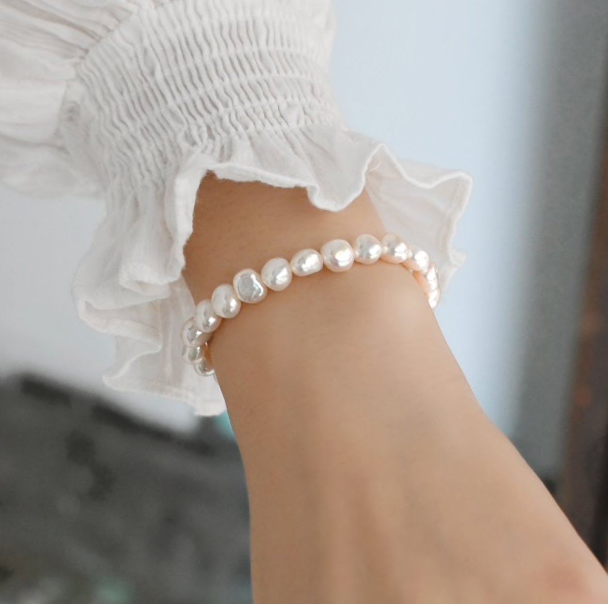 Korea Hot Selling Fashion Jewelry Simple White Natural Freshwater Pearl  Bracelet - China Bracelet and Jewelry price | Made-in-China.com