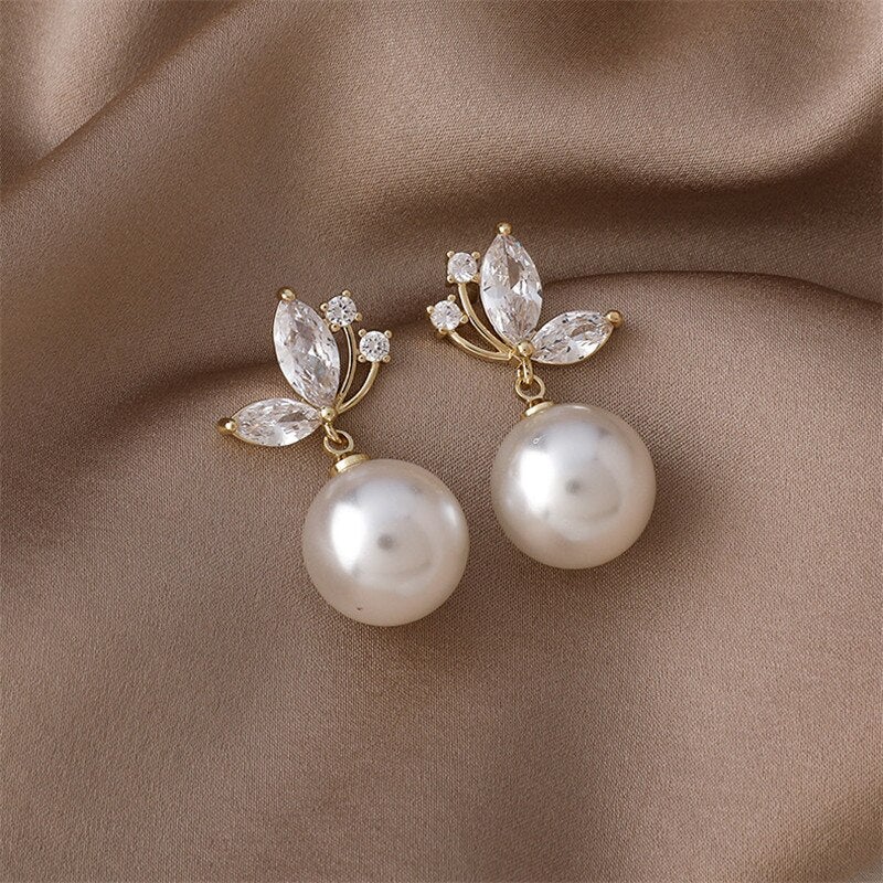 Crystal Butterfly & Pearl Earrings - Beautiful Earth Boutique