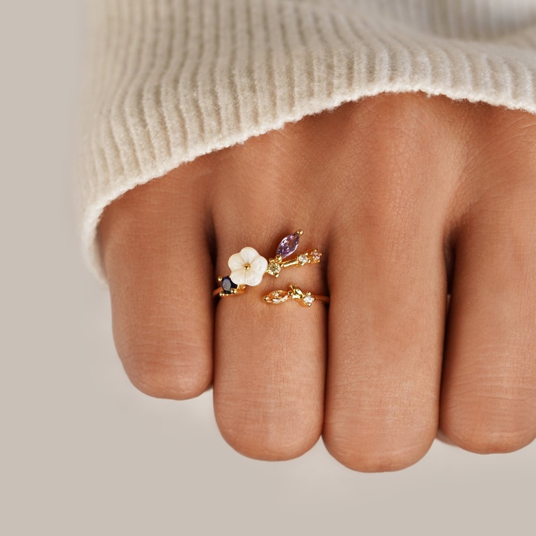 Color Blossom Ring, Yellow Gold, White Gold, White Agate And