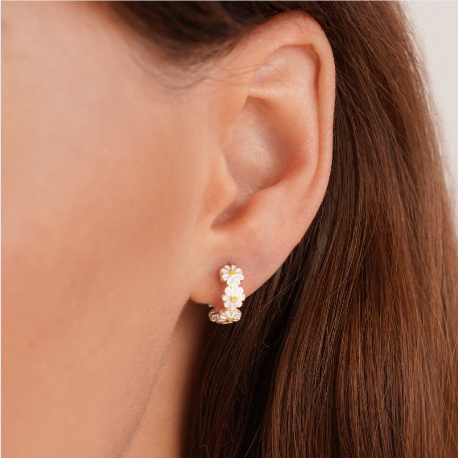 Daisy Flower Silver Hoop Earrings - Beautiful Earth Boutique
