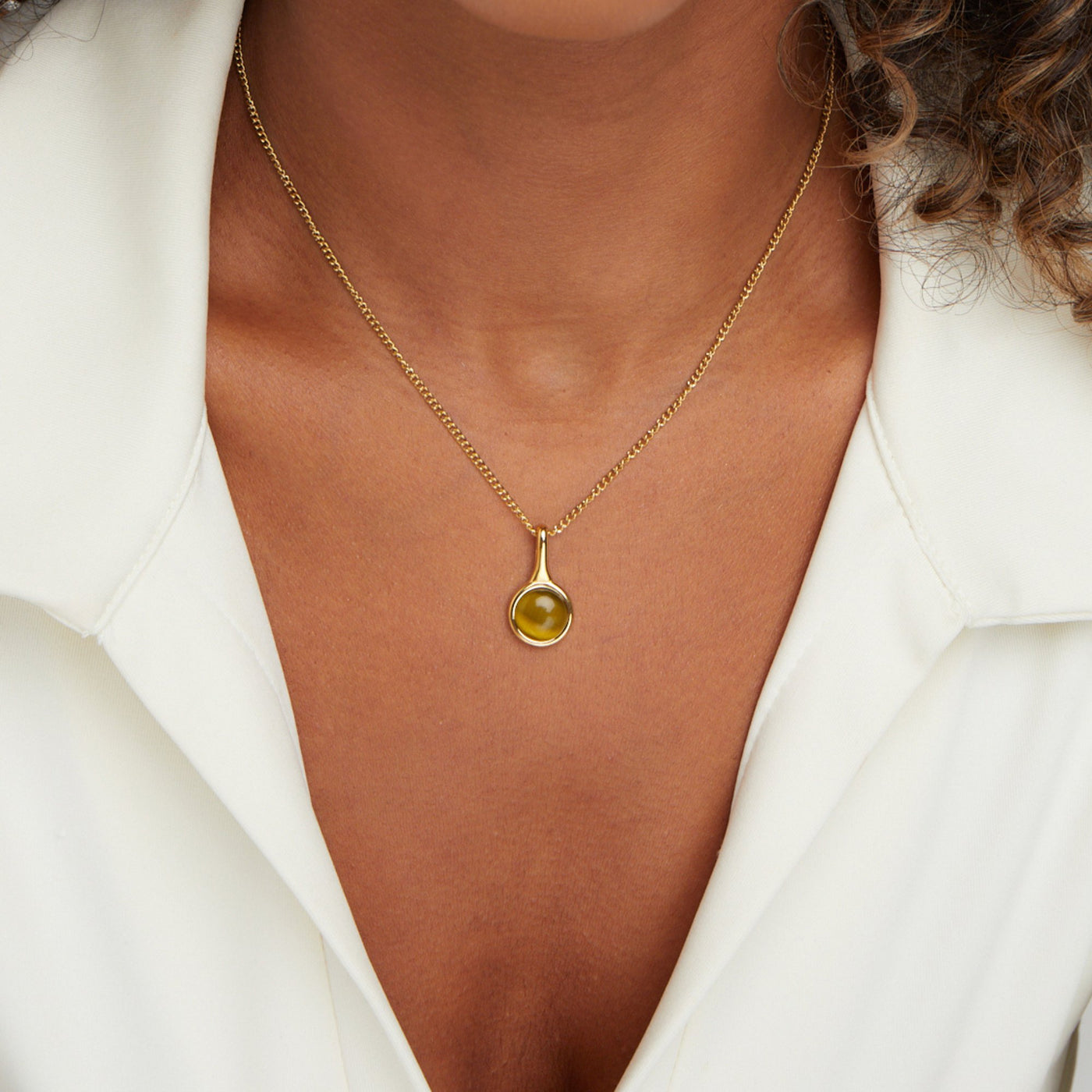 Luna Pendant Gold Necklace - Beautiful Earth Boutique