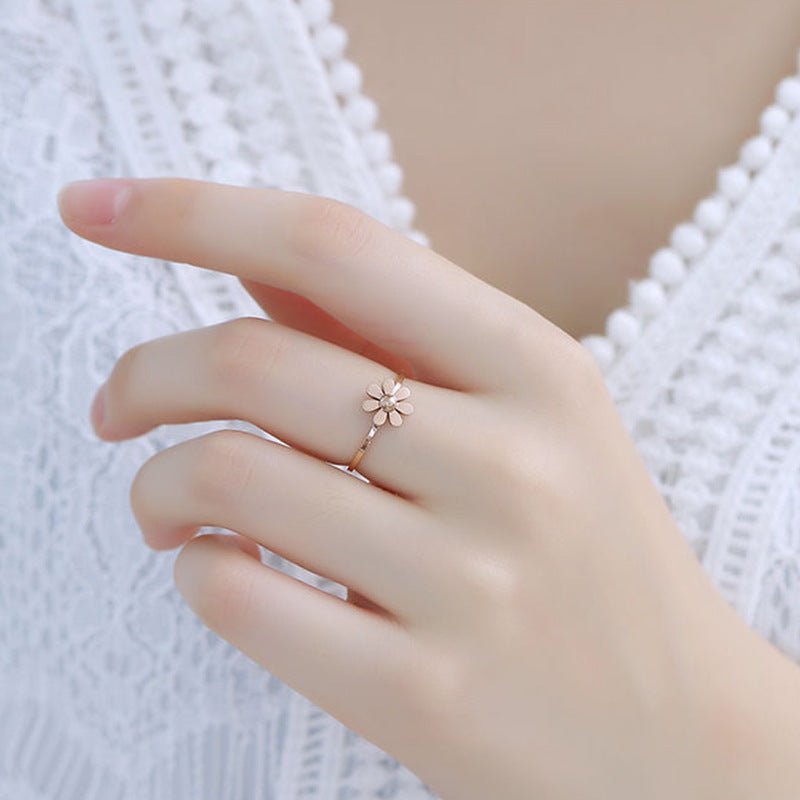 Rose Gold Daisy Flower Ring - Beautiful Earth Boutique