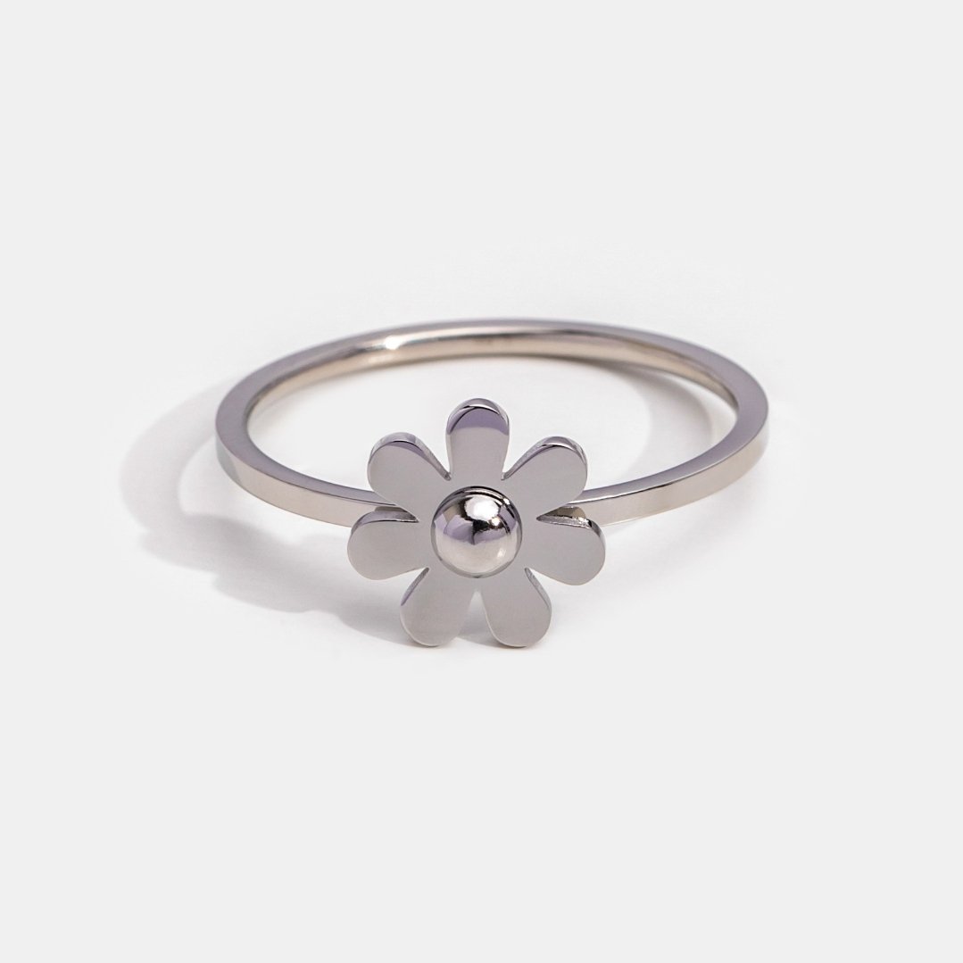 Silver Daisy Flower Ring - Beautiful Earth Boutique