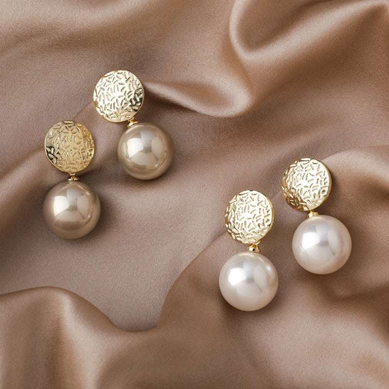 White Ava Pearl Drop Earrings - Beautiful Earth Boutique