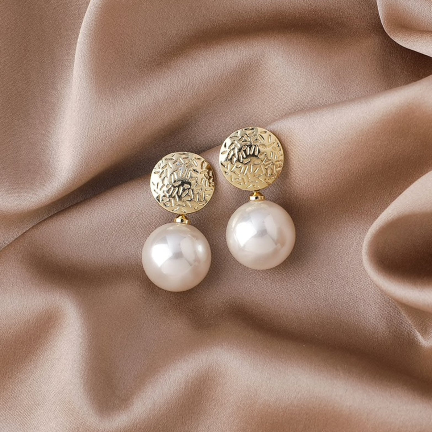 White Ava Pearl Drop Earrings - Beautiful Earth Boutique