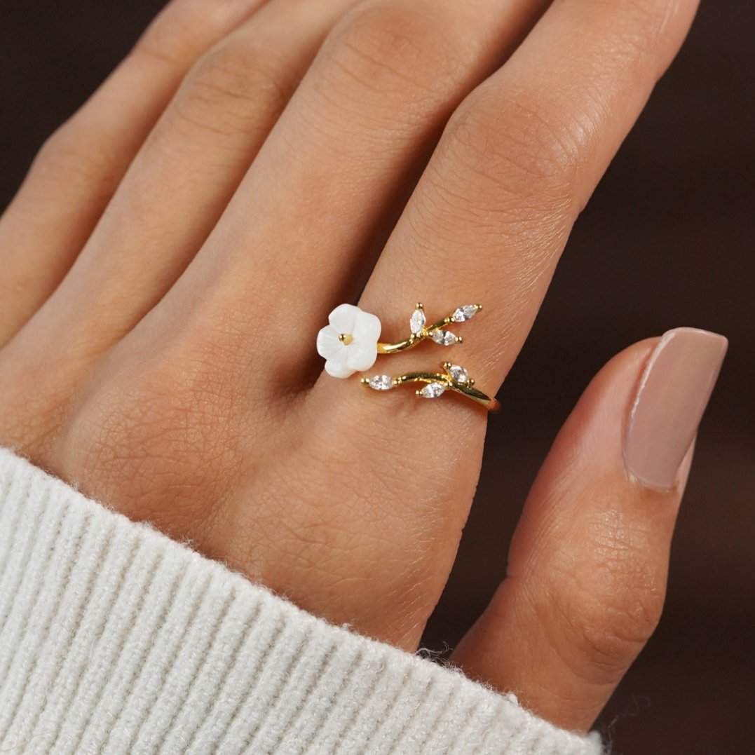 White Blossom Flower Ring - Beautiful Earth Boutique